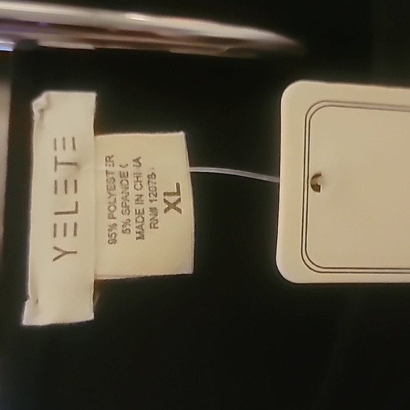 Yelete Bodycon Midi Dress - Picture 6 of 6